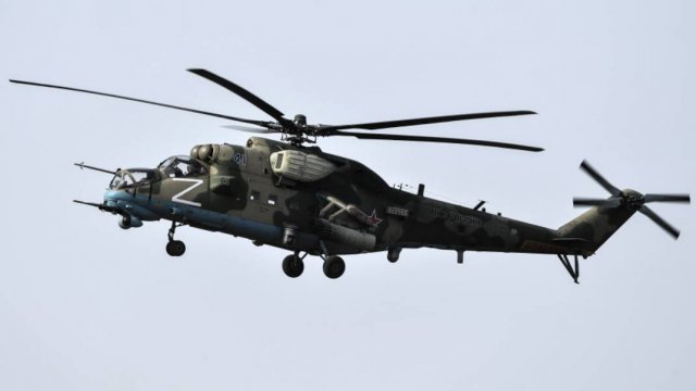 Вертолет Ми-35М уничтожил боевиков ВСУ. Лучшее видео из зоны СВО