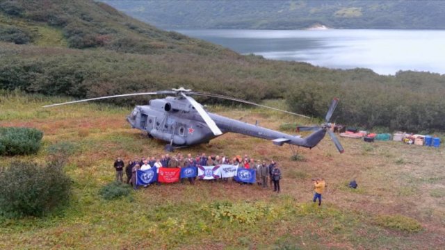 Королевская кобра снова в небе: экспедиция РГО подняла со дна озера самолет