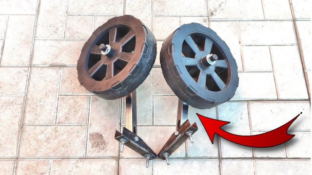 Шикарная идея из пластиковых колес и проф трубы
