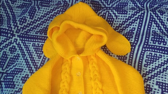 КОФТОЧКА СОЛНЕЧНЫЙ ЗАЙЧИК С КАПЮШОНОМ НА 3-4 ГОДА.