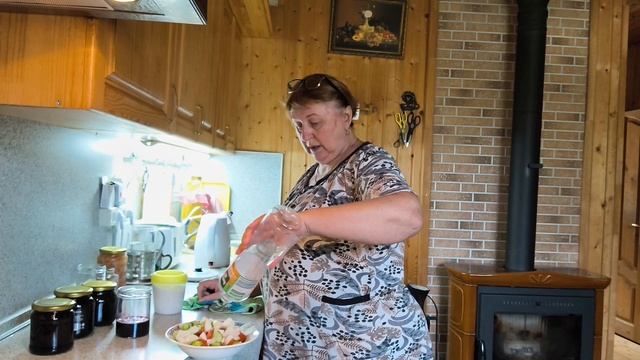 Видео привет, что стало с платьем после стирки.