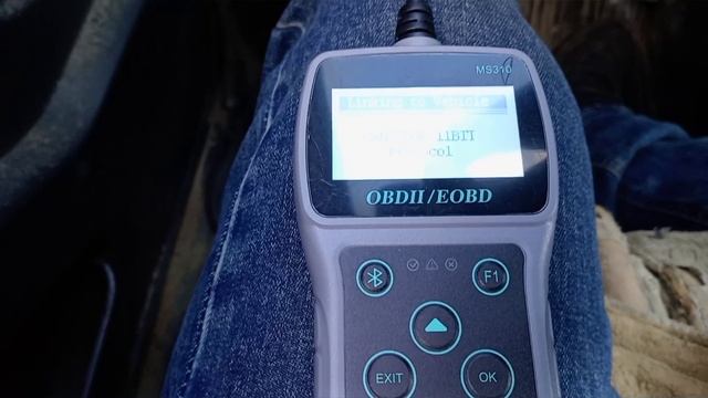 Нива двигатель троит.Загорелся чек.Пропуск зажигания по сканеру.Компрессия 11.5,8.5,8.5,10.5.
