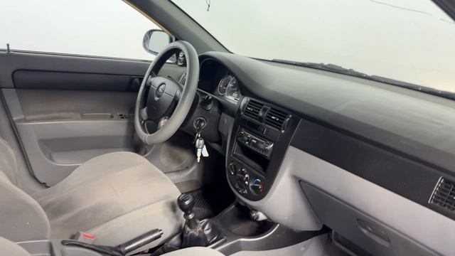 XUUNF197J70002338