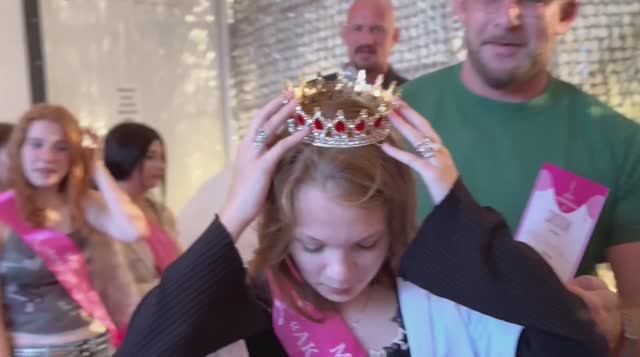 Конкурс красоты в школе перевоспитания подростков Академия Будущего