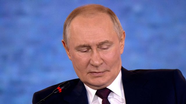 «Сел в самолёт – и в Китай!»: Путин о безвизе, туризме и новых платёжных решениях