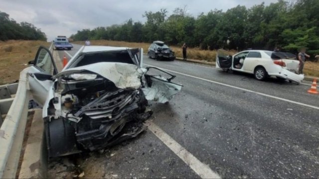 Аварии и ДТП НА ДОРОГАХ — летуны и водятлы не видят куда едут