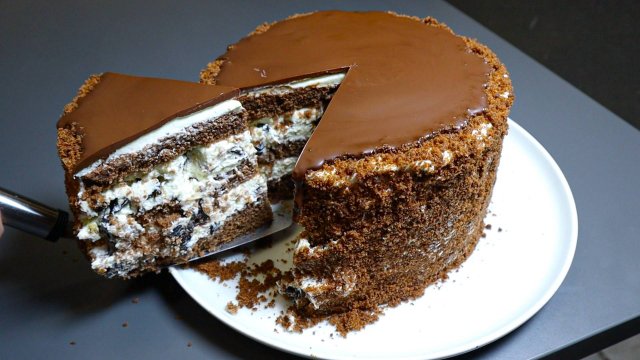 Шоколадный торт с черносливом! Вы будете в восторге! Просто и Вкусно!