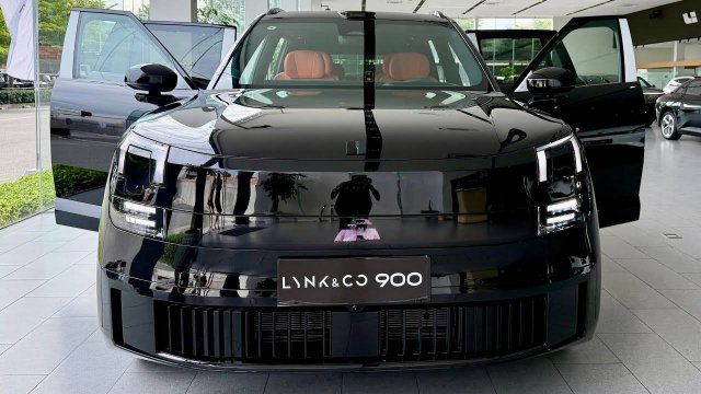 Lynk & Co 900 PHEV 2025 года —  обзор технологий и интерьера