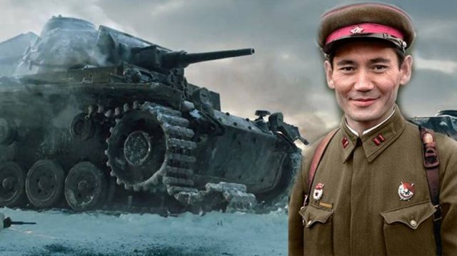 Когда он понял, что батальон окружён, то не стал прорываться к Москве, а принял нестандартное решени