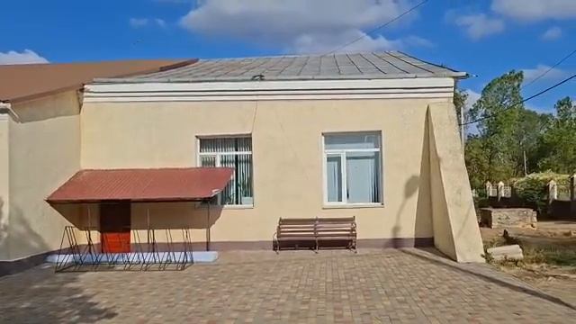 Официально я. ПРОВЕЛИ МАМУ