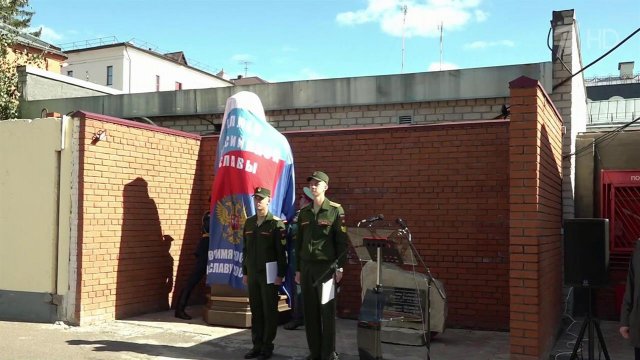В центре Казани открыли бюст подполковнику Сергею Чебневу