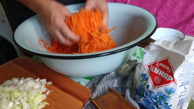 1983  Морковка  по - КОРЕЙСКИ .Быстро и просто. .И очень вкусно.