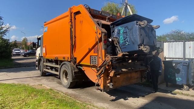 #мусоровоз #trashtruck #техника #мусор #контейнер #trash #truck #грузовик #спец #garbage
