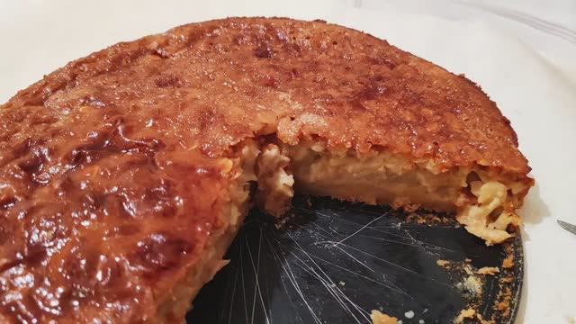 Пирог на кефире с яблоками и грушами — ароматный десерт для всей семьи