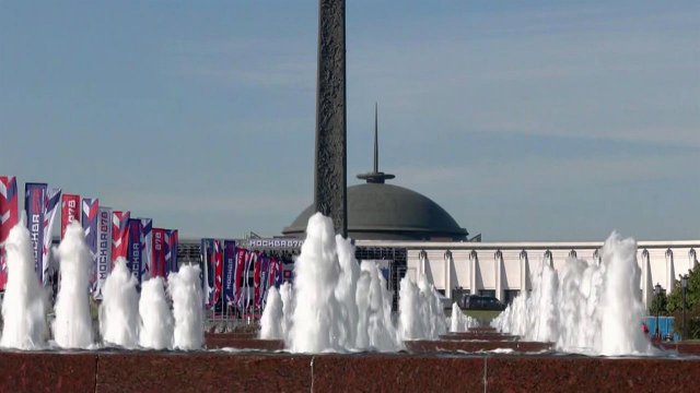 Большая концертная программа на Поклонной горе состоится этим вечером в честь Дня города