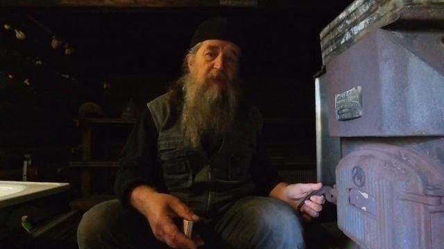 Почему в страрости зябнем?