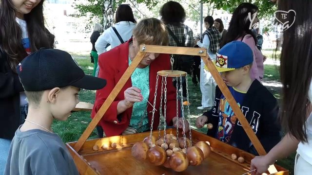 Ярмарка игр и чудес в сквере Громцева.