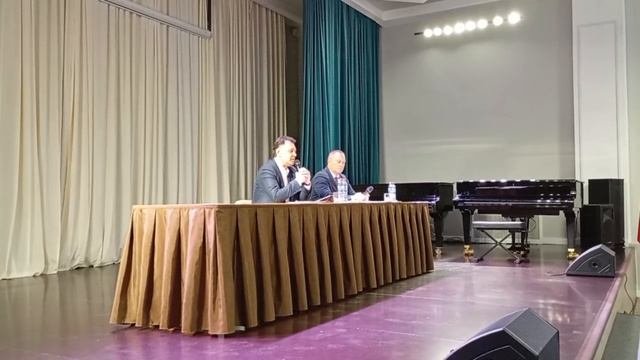 Сергей Верещагин отвечает депутату Ачинского горсовета Дмитрию Куликову