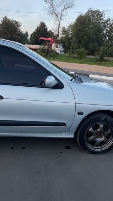 Рено Меган 1