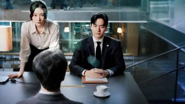 Сериал Эсквайр — 1 сезон 9 серия / Eseukwaieo: byeonhosareul kkumkkuneun byeonhosadeul