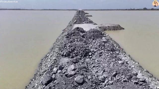 Строительство, дорога на озере ,очередной обзор