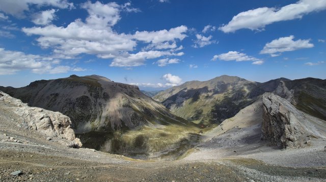 Канатная дорога в Архызе. Вид из кабинки канатки.