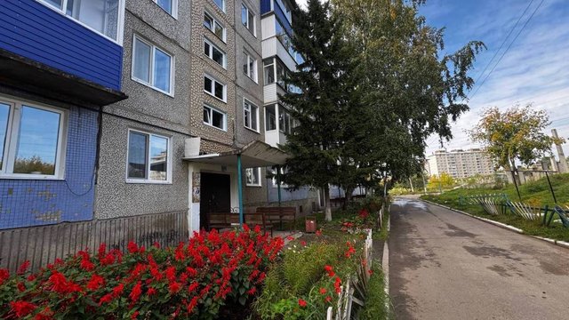 Продам 2-комнатную квартиру в прекрасном жилом состоянии в г. Канске