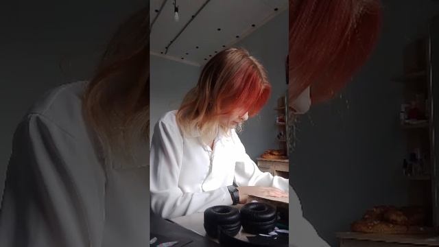 крашусь в школу и болтаем