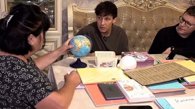 Прямой эфир 19.09.2025
Домбайская прорицательница Нелли Биджиева: предсказания, которые сбываются