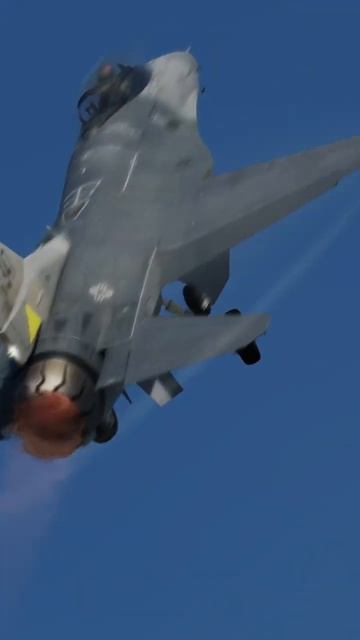 Истребитель F-16C.