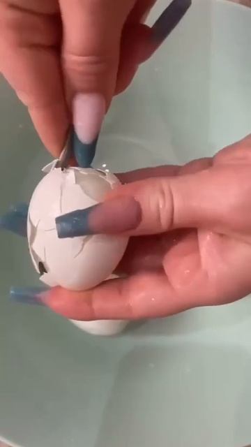 How to peel eggs quickly