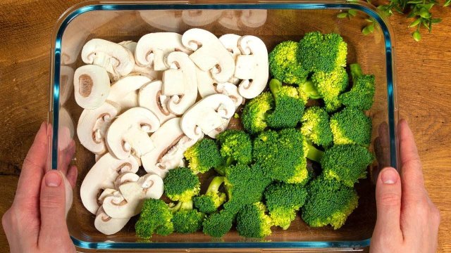 Вкусная овощная запеканка с брокколи и грибами – простой рецепт на ужин для всей семьи