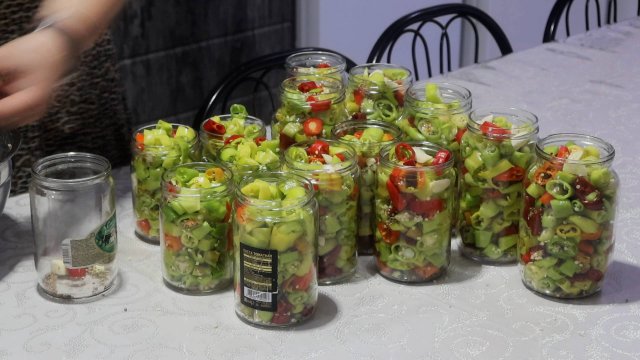 Мама и 13 детей - Делаю на зиму перчик , который хочется есть ложкой - Немного новостей