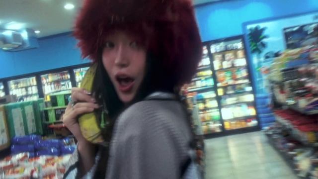 KATSEYE (캣츠아이) “M.I.A” Visualizer