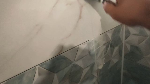 ЗАТИРКА ПЛИТОЧНЫХ ШВОВ своими руками. Чем зачищать между плиточных швов.