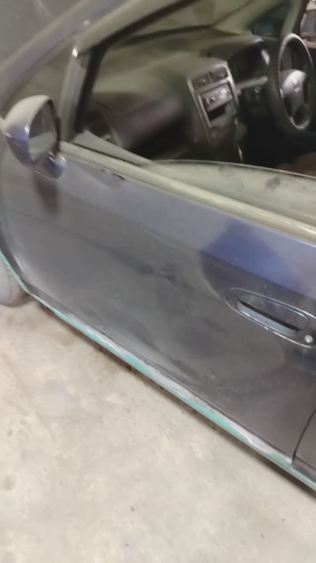 Как снять уплотнители стекл ( бархотки) на любой машине.