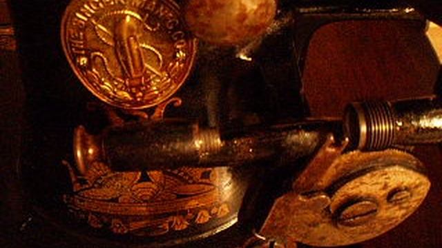 Старинная швейная машинка Singer модель Manfc.Co год выпуска 1866 США The Singer Manufacturing C".