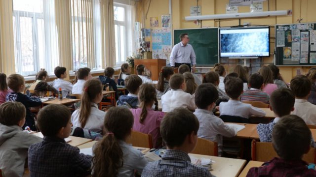 Две стороны медали: учителя осудили после драки с учеником в Екатеринбурге