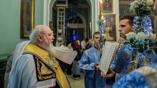 Православные верующие отмечают Рождество Пресвятой Богородицы