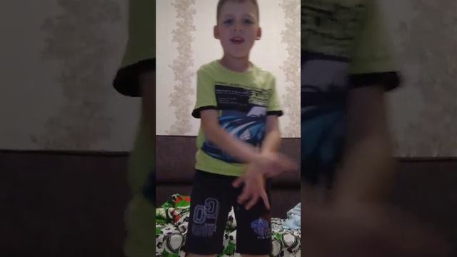 танцуй перед подписчиками