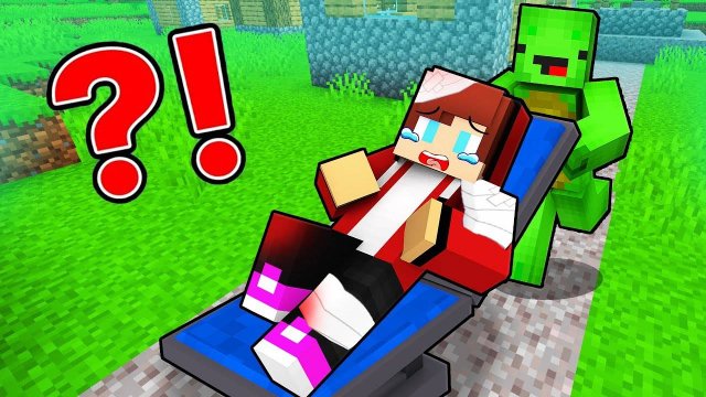 Джей Джей получил перелом - Майки спасает его?! Майнкрафт мультфильм