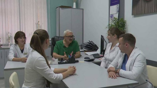 Десятки выпускников-медиков начали работать в больницах Сочи