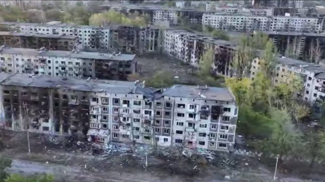 🔴Взгляд с дрона на находящийся возле Покровска Мирноград, вокруг которого сейчас идут бои.🔴