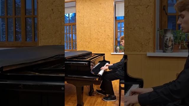 Бабич Кирилл, Александр Гречанинов "Над неприступной крутизною" слова Алексея Толстого