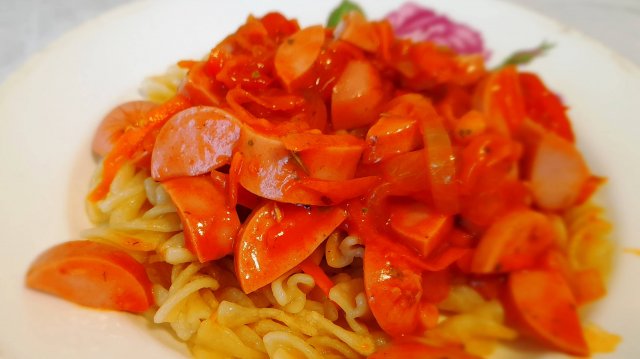 Соус с сосисками