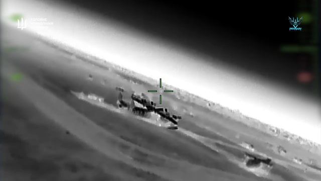 Удары по противолодочным самолетам-амфибиям Бе-12 «Чайка» и вертолету Ми-8 в Крыму украинскими д...