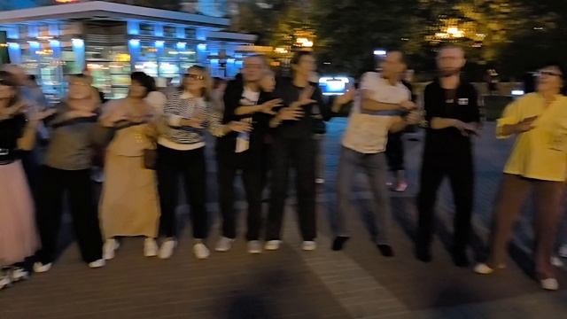На столе горела свеча... 21.09.25...