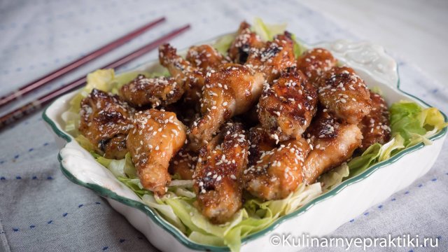 Запеченные куриные крылышки в медово-чесночном соусе в китайском стиле