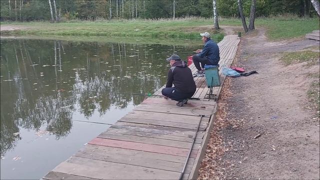 Поимки форели на закидушки, бомбарду и спиннинг. Клёвое место, Лосиный остров, нижний водоём.