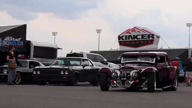 Классические автомобили на "Triple Crown of Rodding" 2025